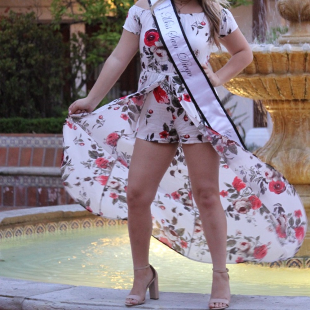Fun fashion dress!